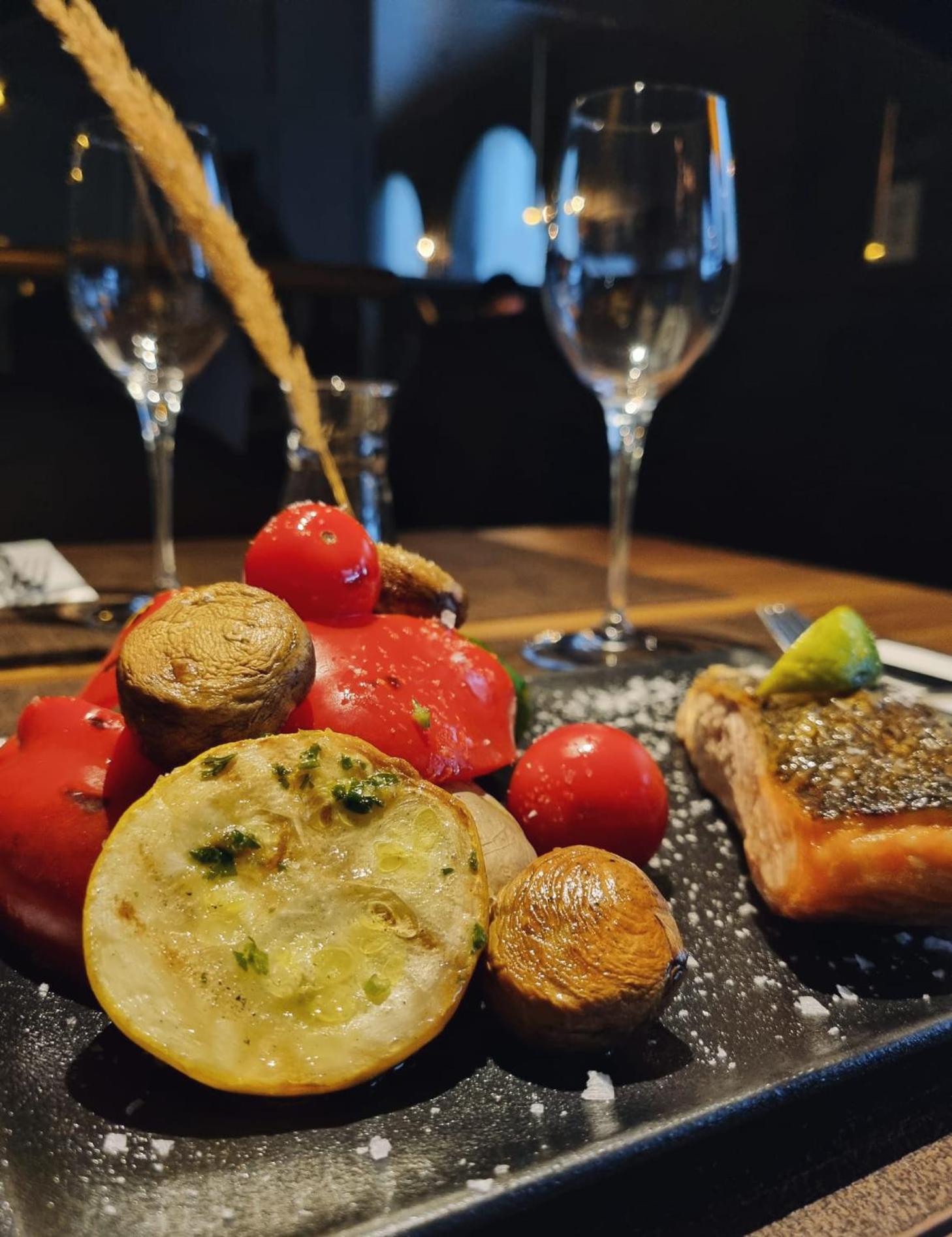 Brut Wine Hotel Jeziorosy Zewnętrze zdjęcie